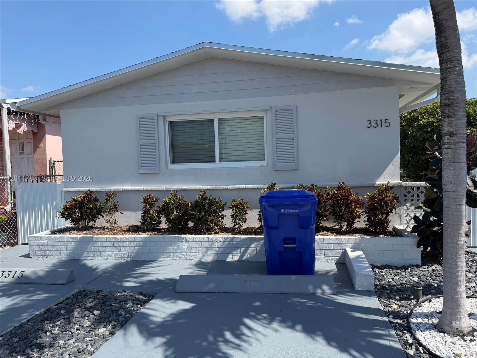 3311 SW 25th Ter 3315