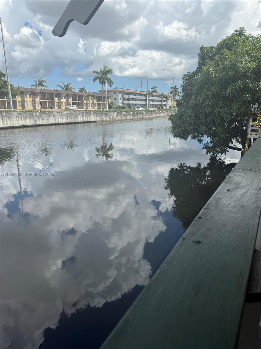 7643 NW South River Dr