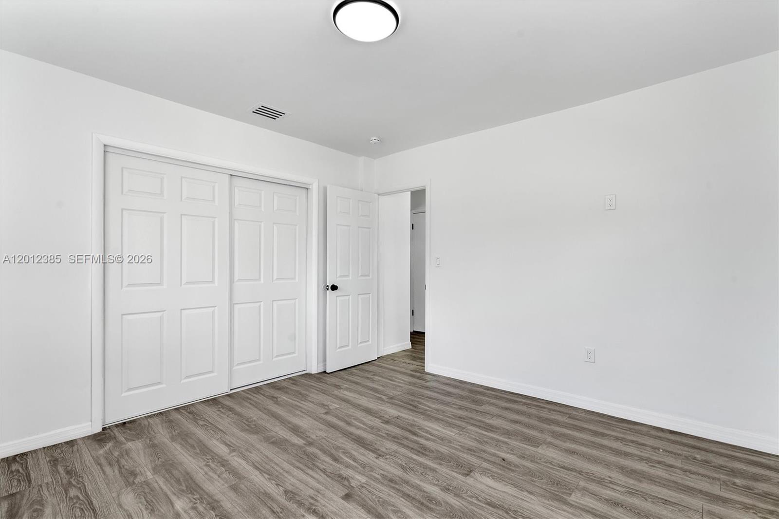 1061 NW 108 ter c