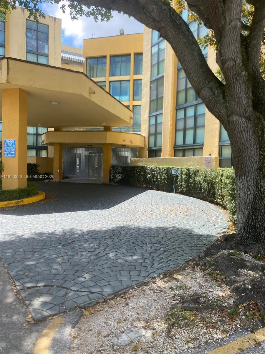 11800 SW 18th St 108-4