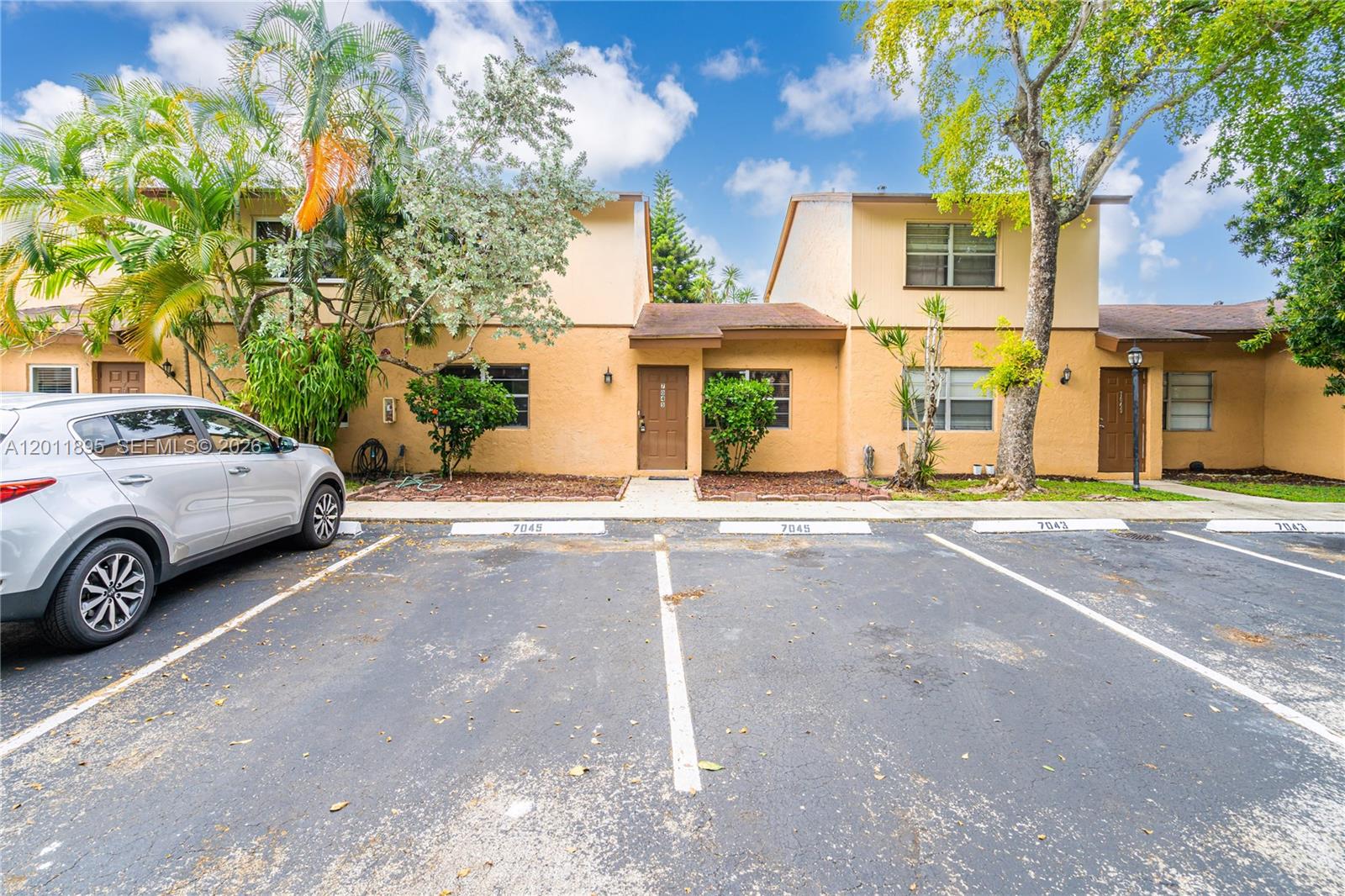 7045 W Sunrise Blvd 7045