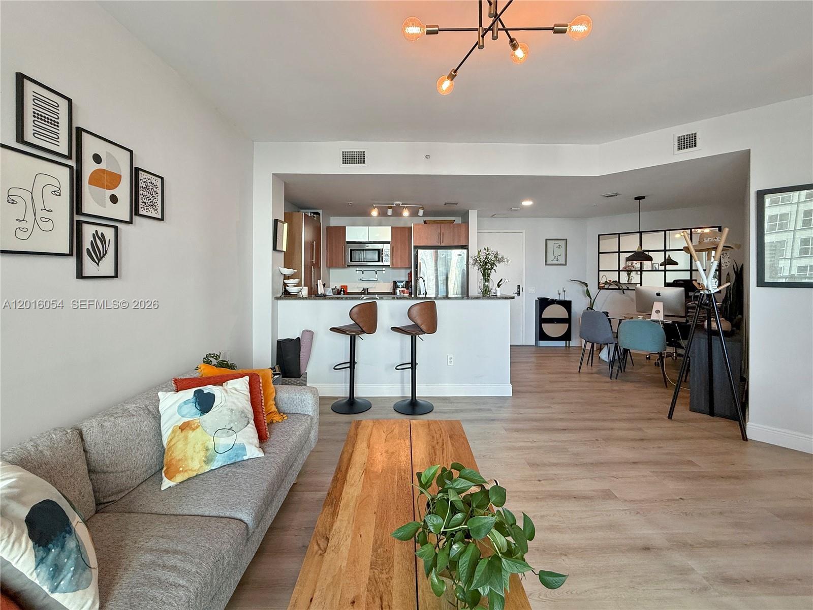 300 S Biscayne Blvd T-1705