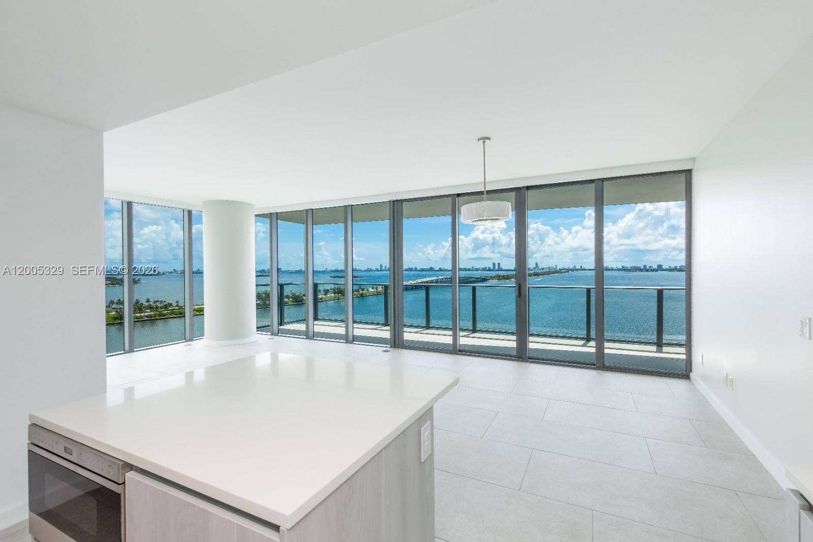 3131 NE 7th Ave 1406