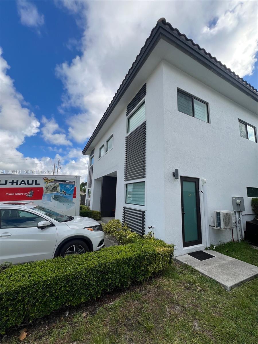 20007 SW 122nd Ct 20007B