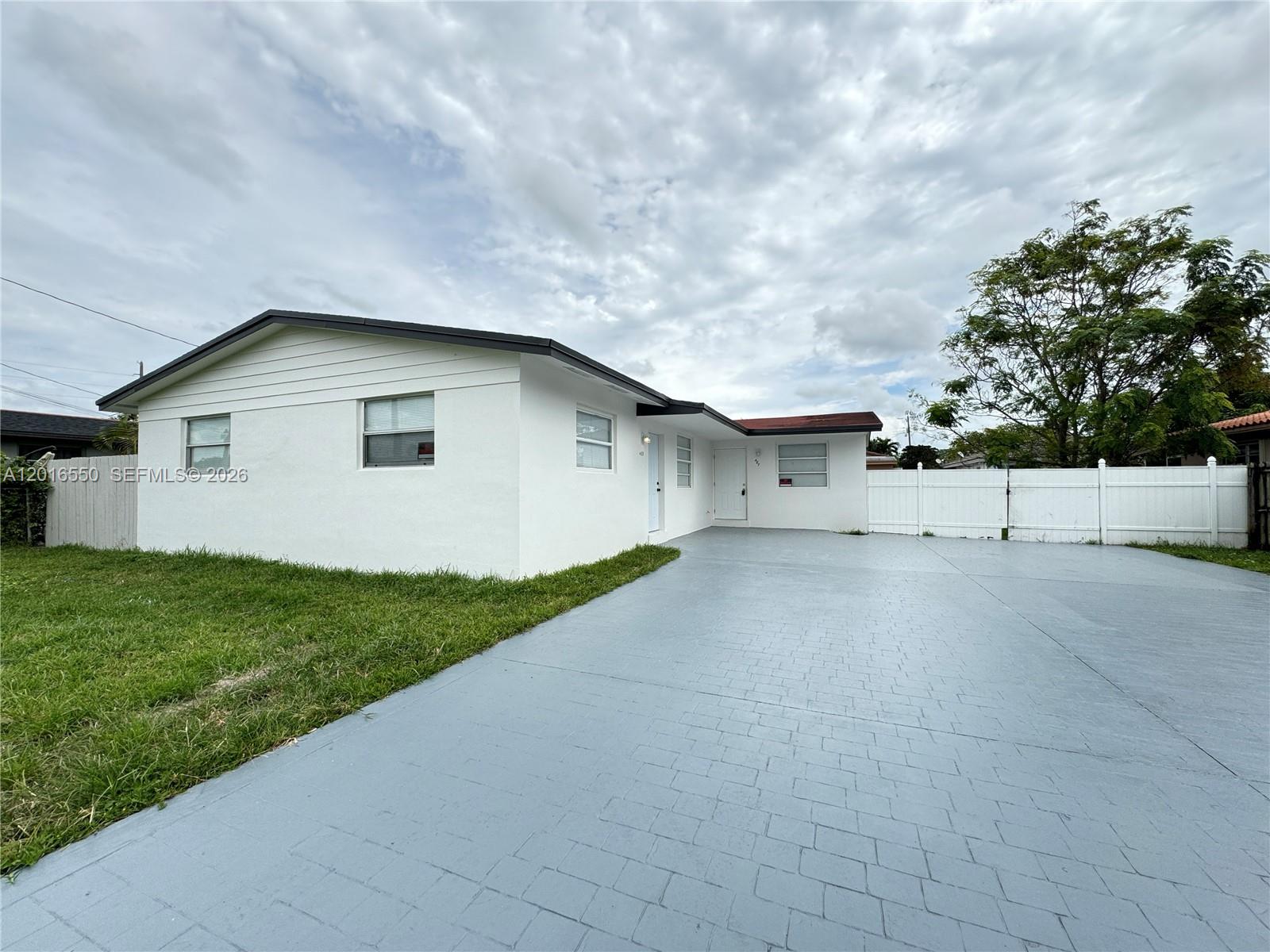 485 SW 81st Ave 485