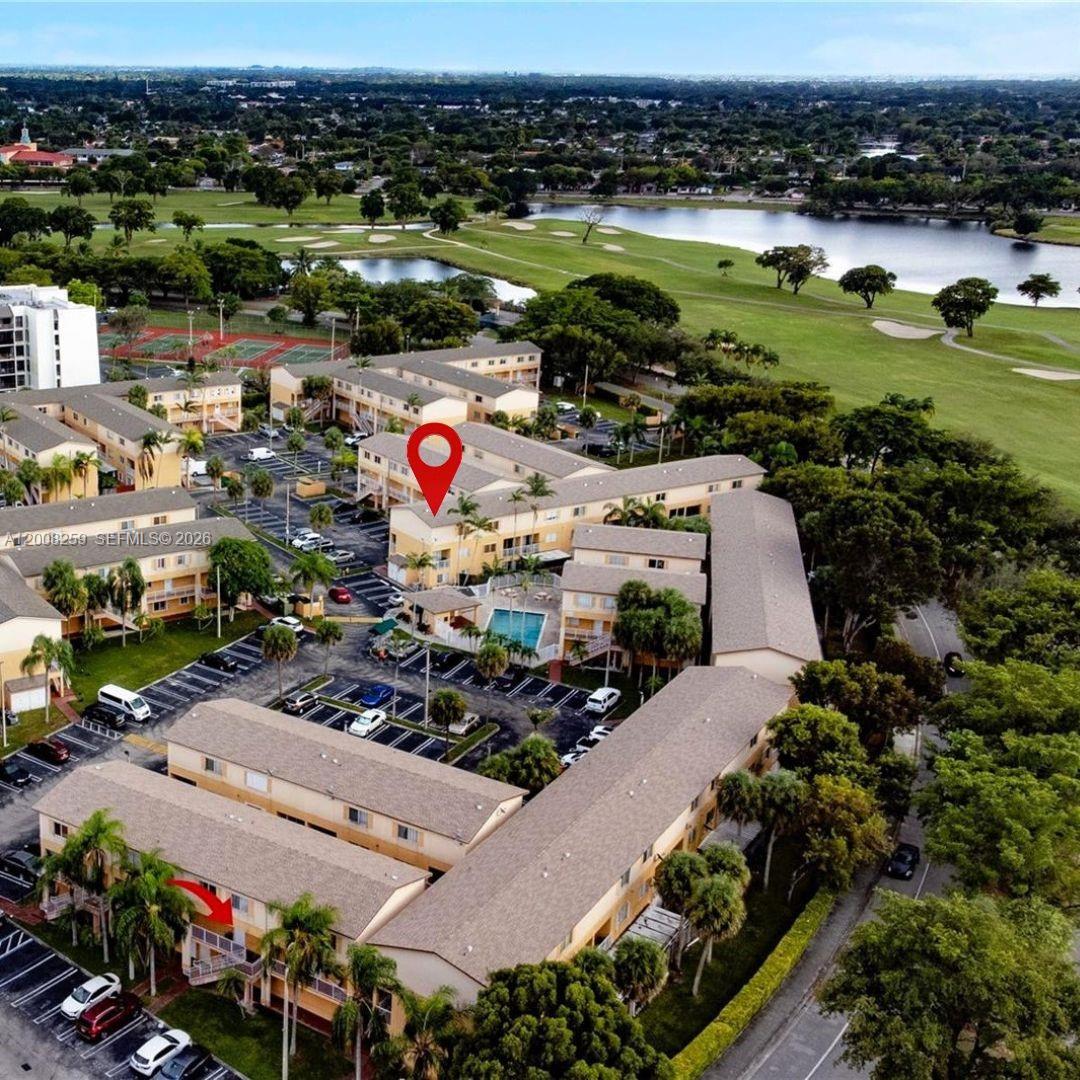 6235 SW Kendale Lakes Cir 239