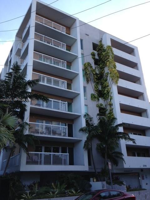2740 SW 28th Ter 304