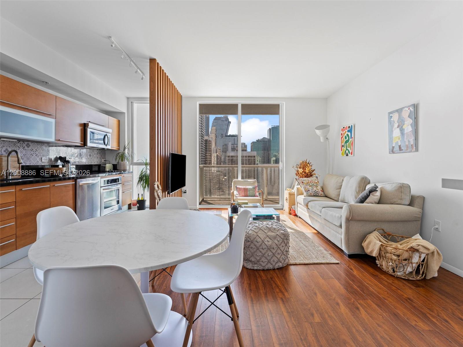 244 Biscayne Blvd 3105