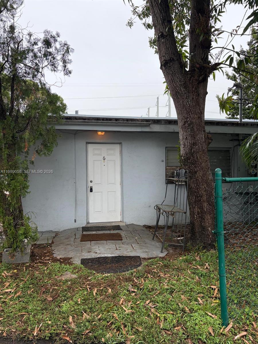 5411 Ravenswood Rd 6