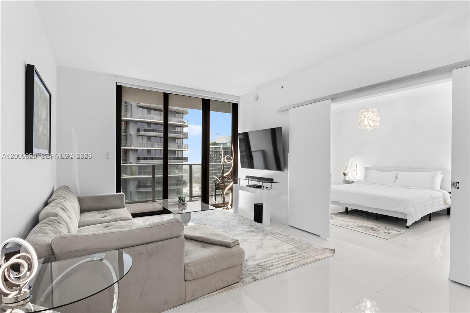 1010 Brickell Ave 4608