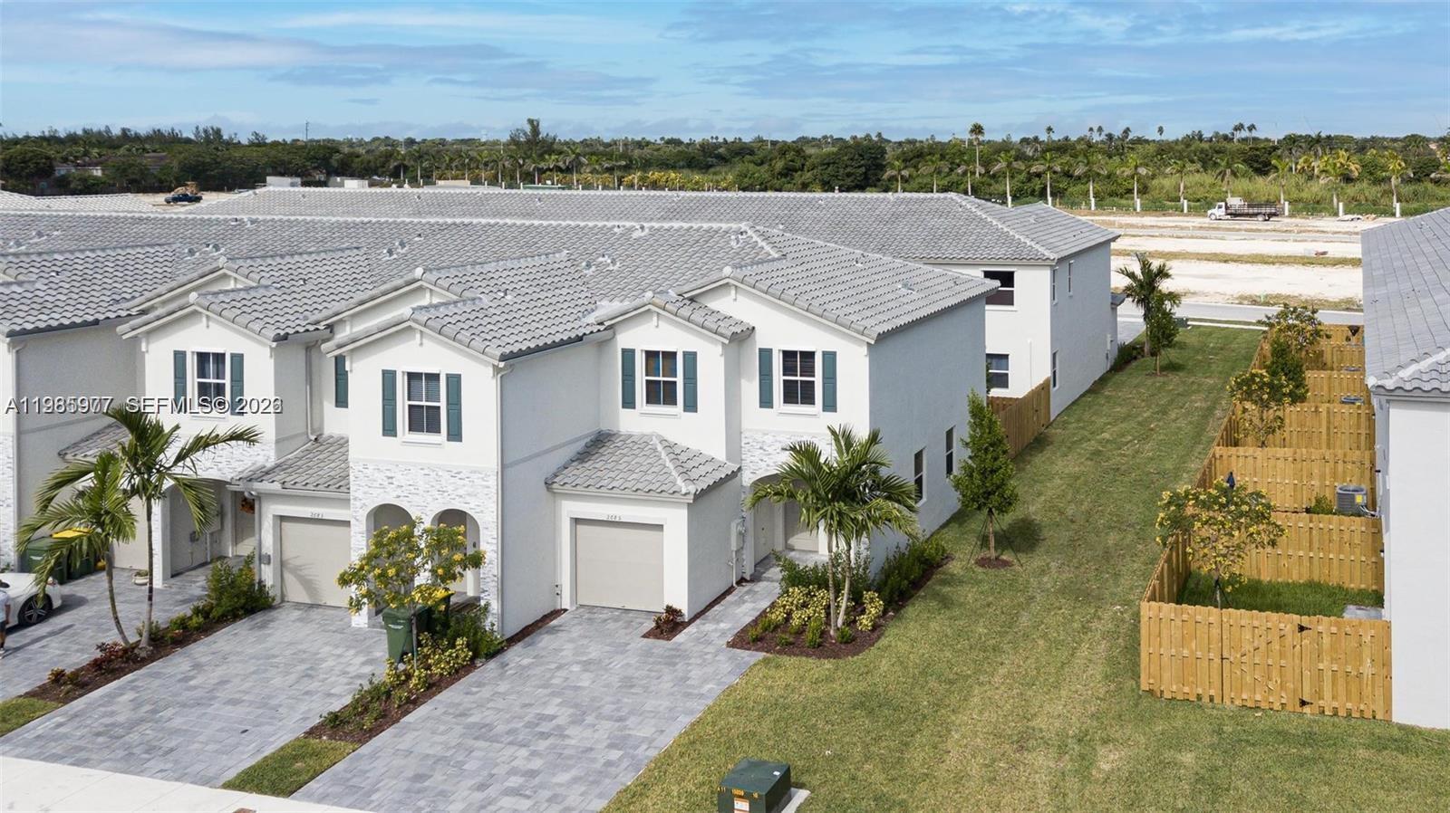 2685 SE 12th St 2685